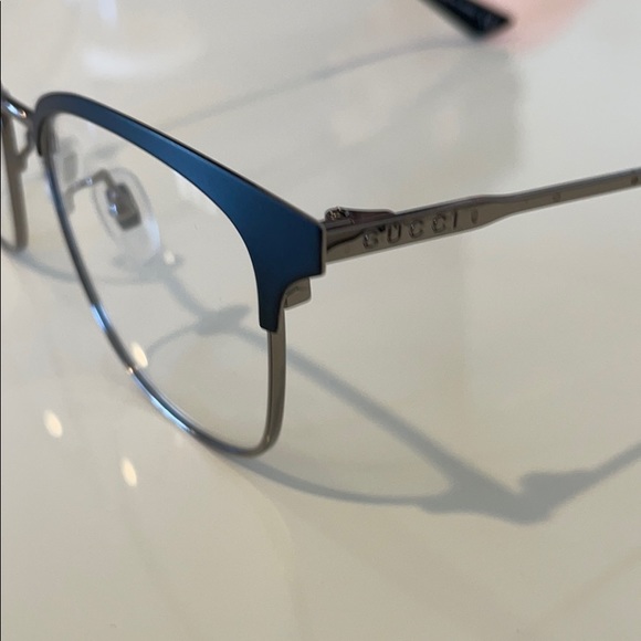 Gucci Eyeglasses - Picture 2 of 7